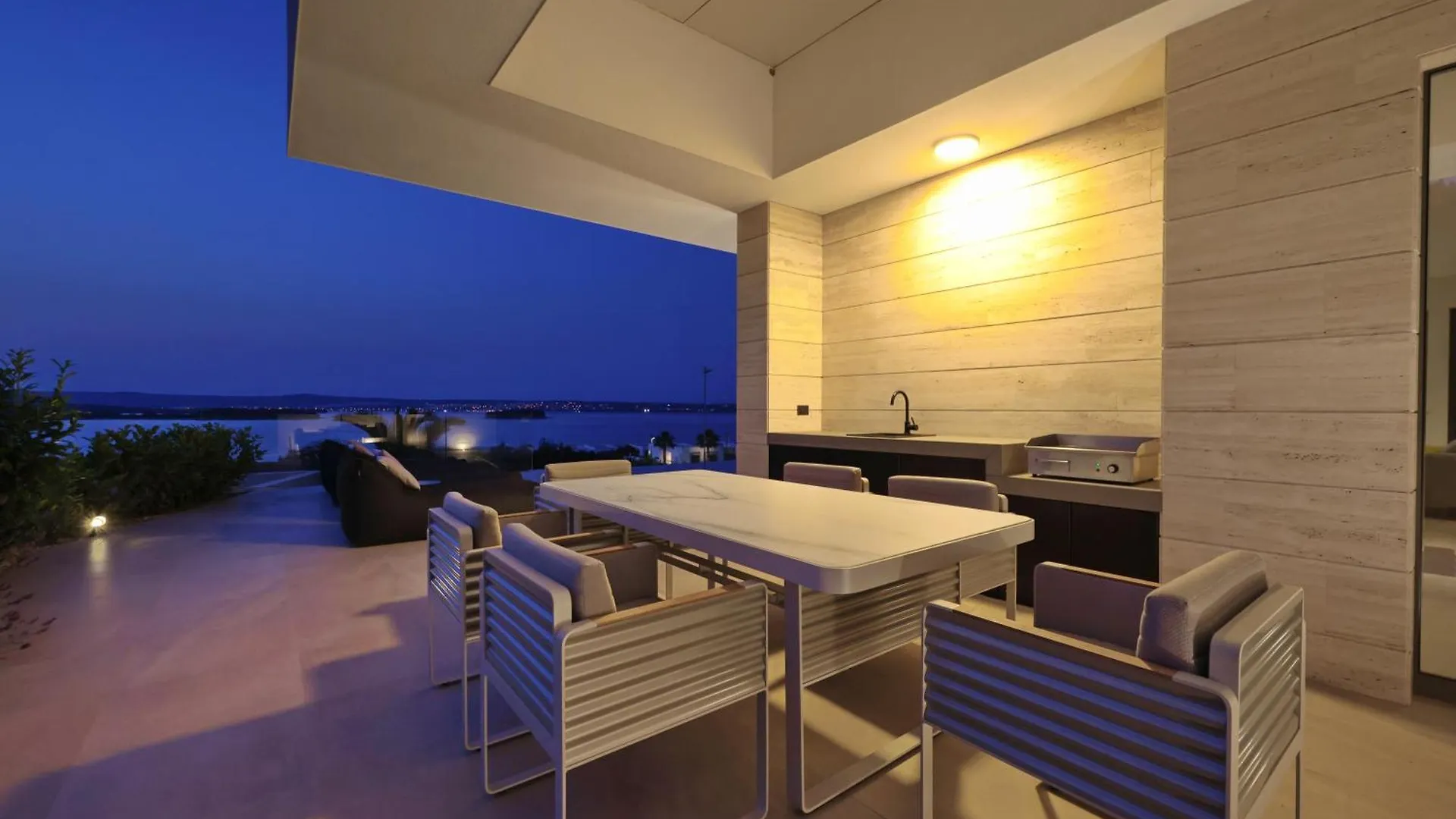 Villa Cloud 9 D10